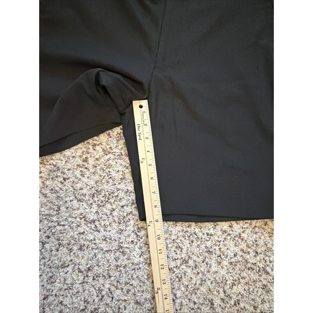 Peter Millar Surge Performance Golf Shorts Mens 35 Beige Polyester 9